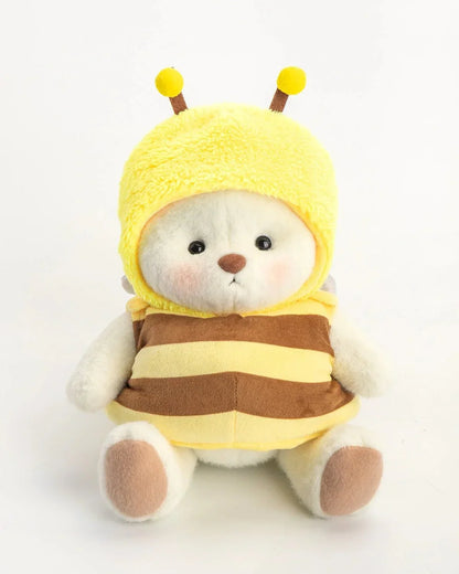Ručně vyráběný prémiový medvídek s vyměnitelnými oblečky – FluffyCuddle