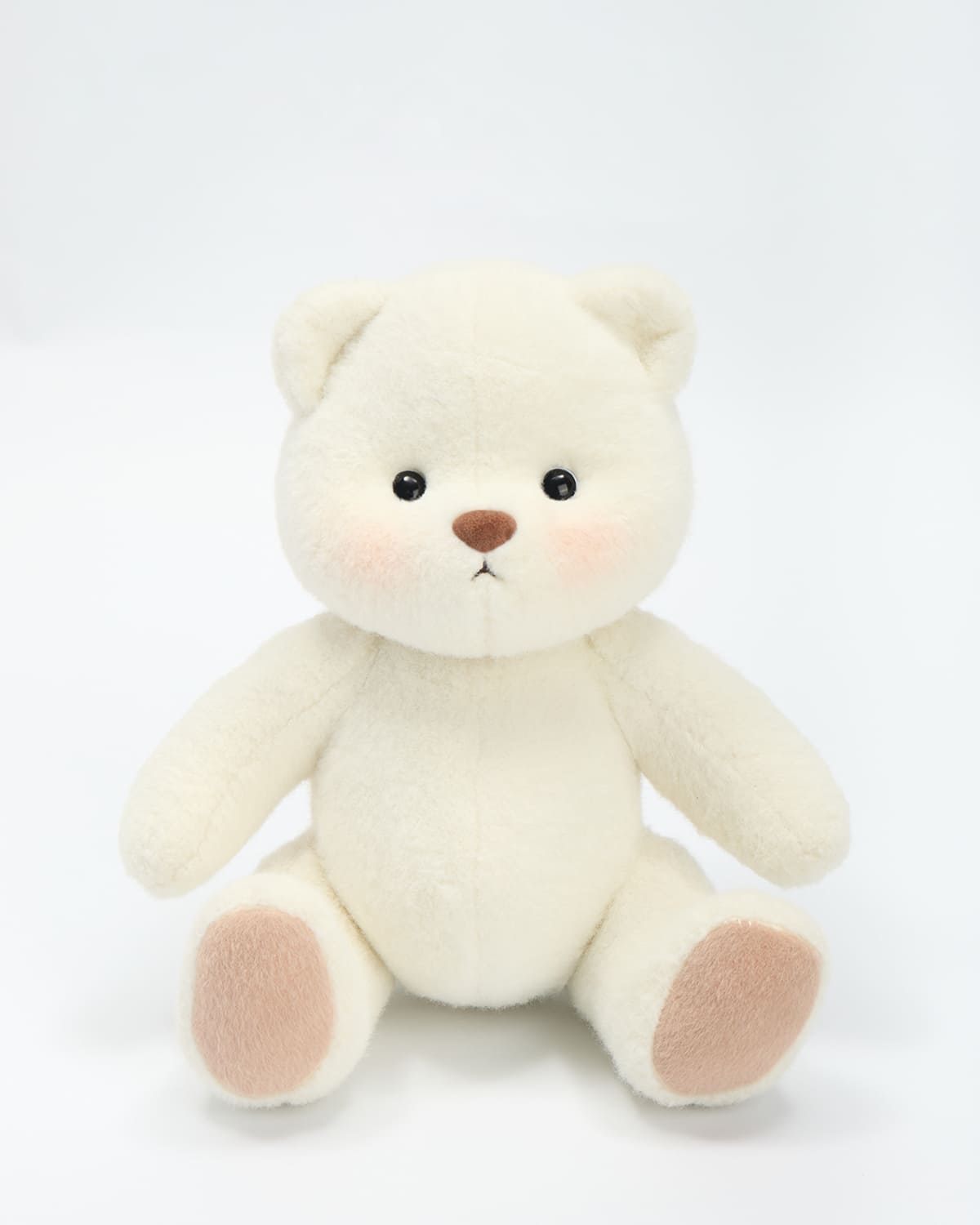 Ručně vyráběný prémiový medvídek s vyměnitelnými oblečky – FluffyCuddle
