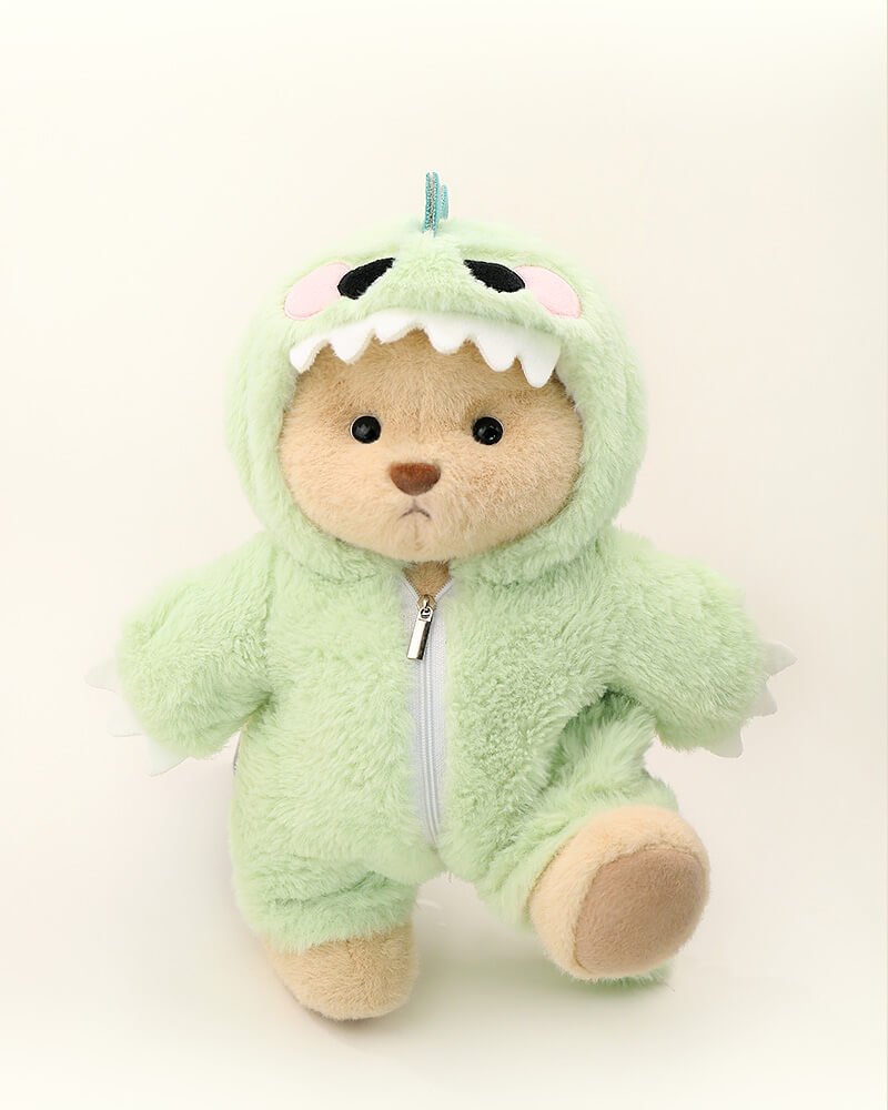 Ručně vyráběný prémiový medvídek s vyměnitelnými oblečky – FluffyCuddle