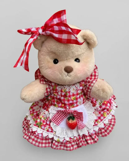 Ručně vyráběný prémiový medvídek s vyměnitelnými oblečky – FluffyCuddle