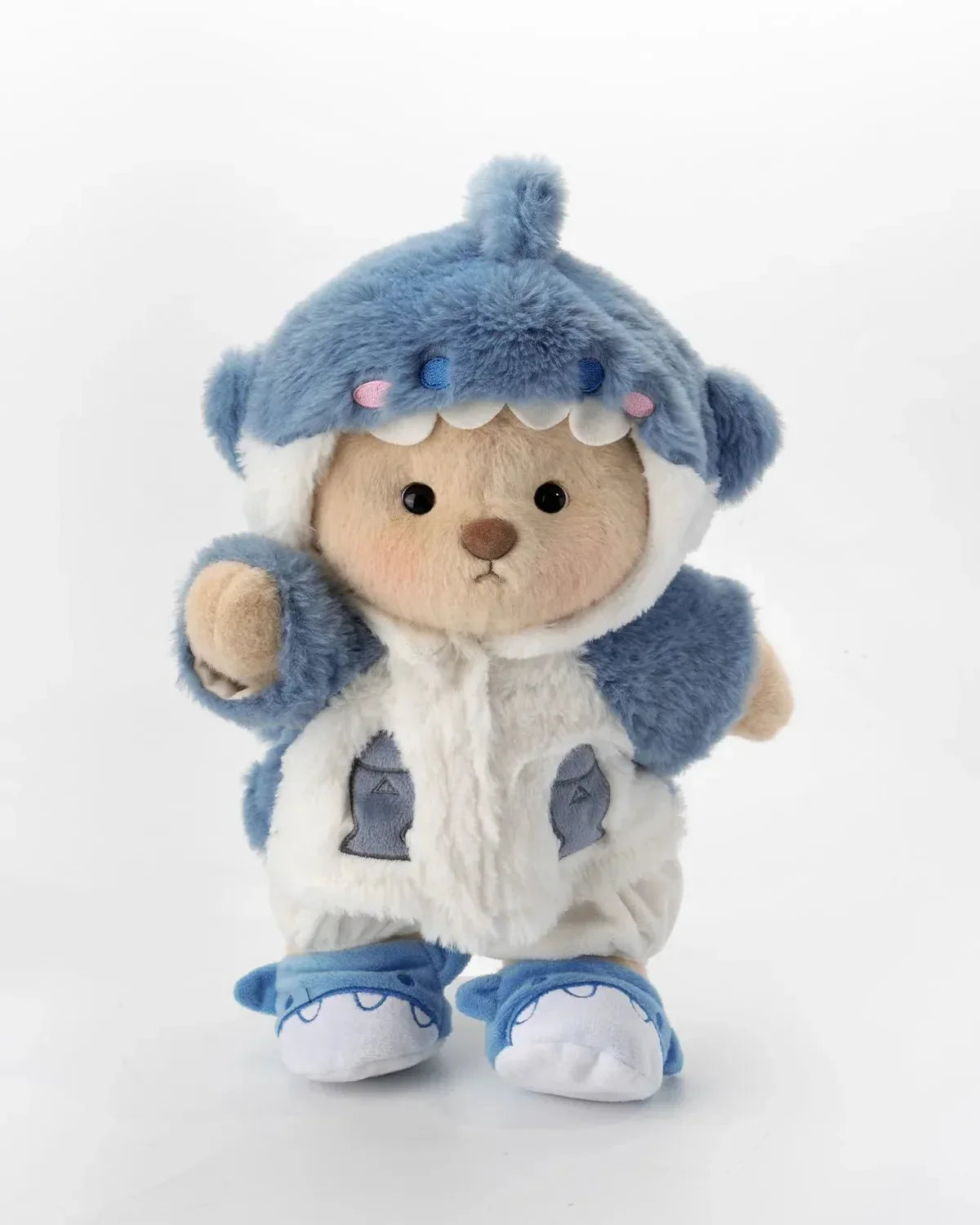 Ručně vyráběný prémiový medvídek s vyměnitelnými oblečky – FluffyCuddle
