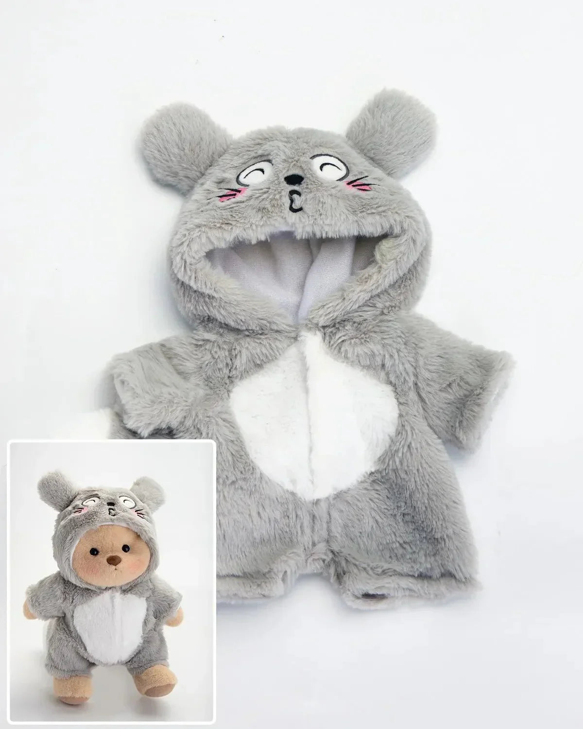 Ručně vyráběný prémiový medvídek s vyměnitelnými oblečky – FluffyCuddle