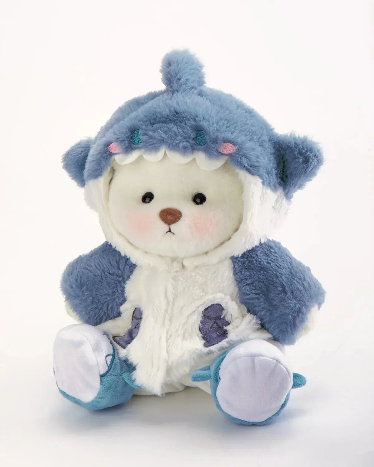 Ručně vyráběný prémiový medvídek s vyměnitelnými oblečky – FluffyCuddle