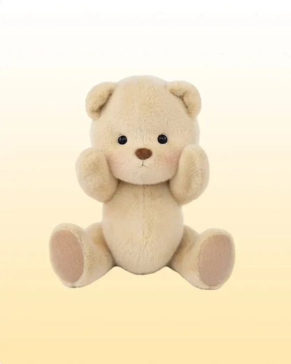 Ručně vyráběný prémiový medvídek s vyměnitelnými oblečky – FluffyCuddle